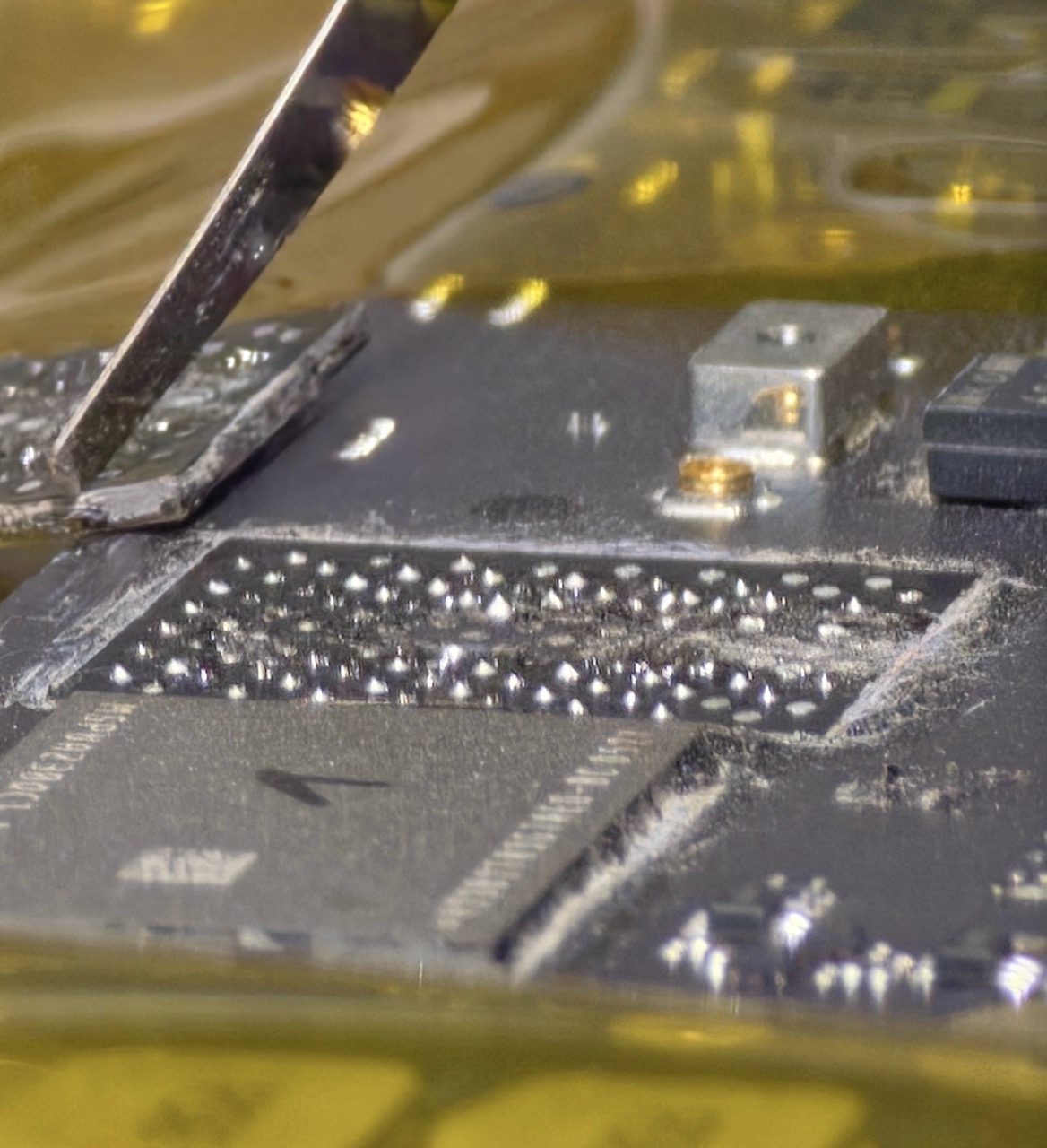 NAND 2 lift-off